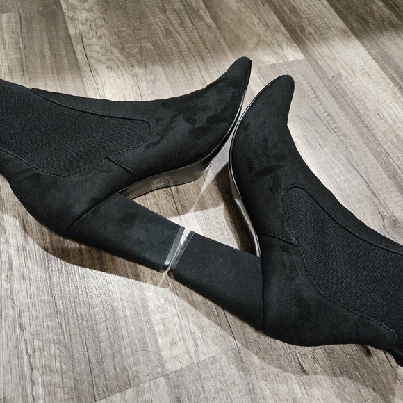 Steve Madden Suede Leather Heeled Black Sock Booties - Picture 4 of 6